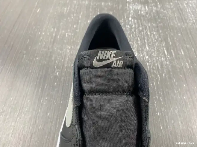 Shadow 705329-003 Jordan Retro Low 1 0630